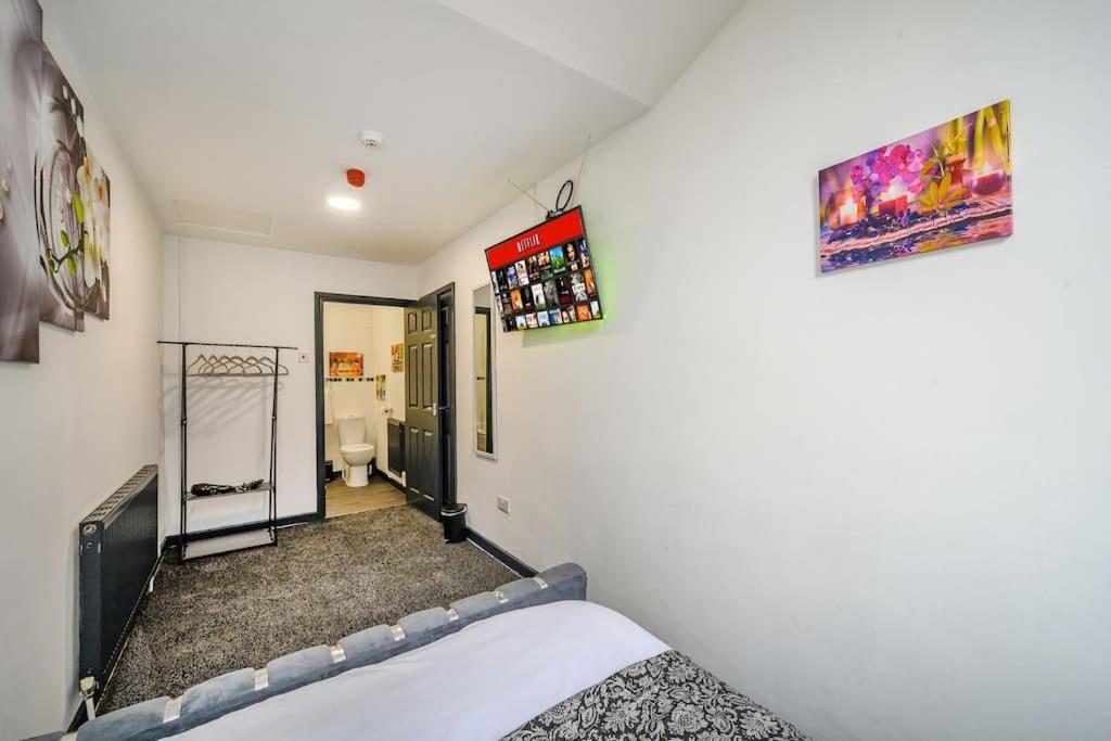 -F5Gh- For Relaxed & Cosy Stay, Free Parking, Wifi リーズ エクステリア 写真