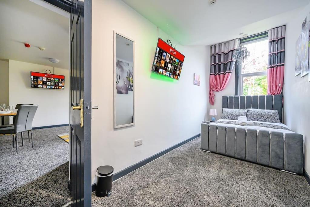 -F5Gh- For Relaxed & Cosy Stay, Free Parking, Wifi リーズ エクステリア 写真